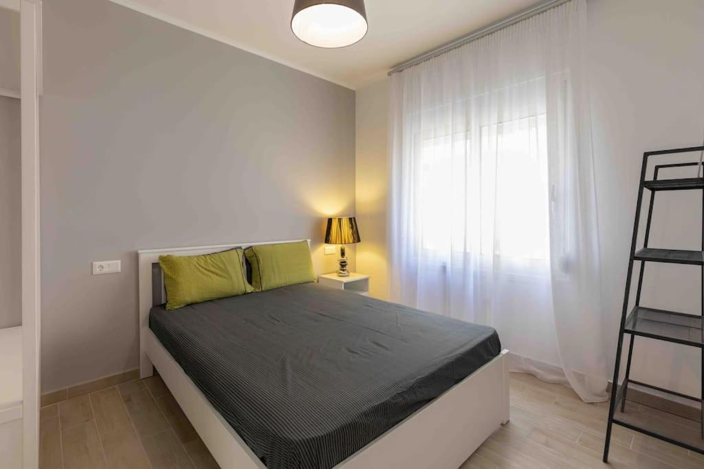 Luxury Cozy Appartment In The City Center Родос Экстерьер фото