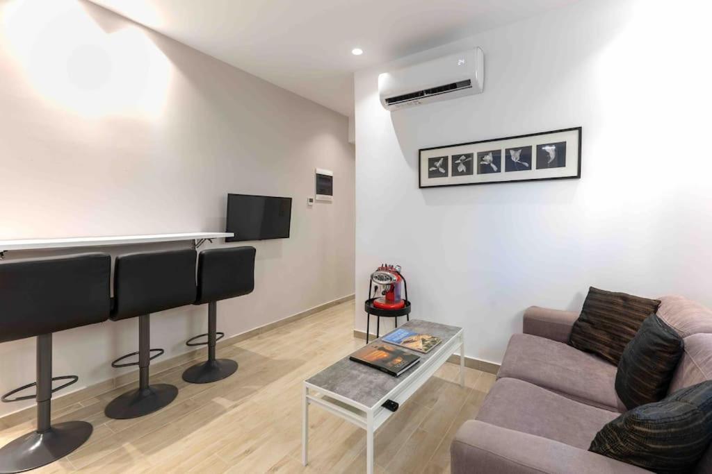 Luxury Cozy Appartment In The City Center Родос Экстерьер фото